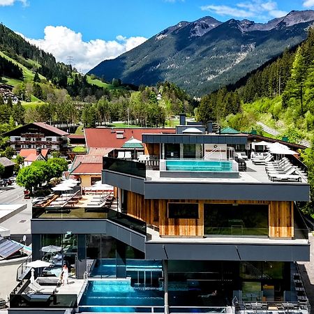 Hotel Laerchenhof Lermoos Exterior photo